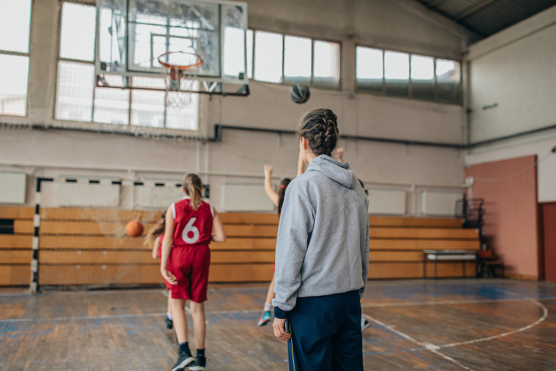 教练,篮球运动,进行中,女人,女子篮球,休闲游戏,运动,篮球比赛,培训课,儿童
