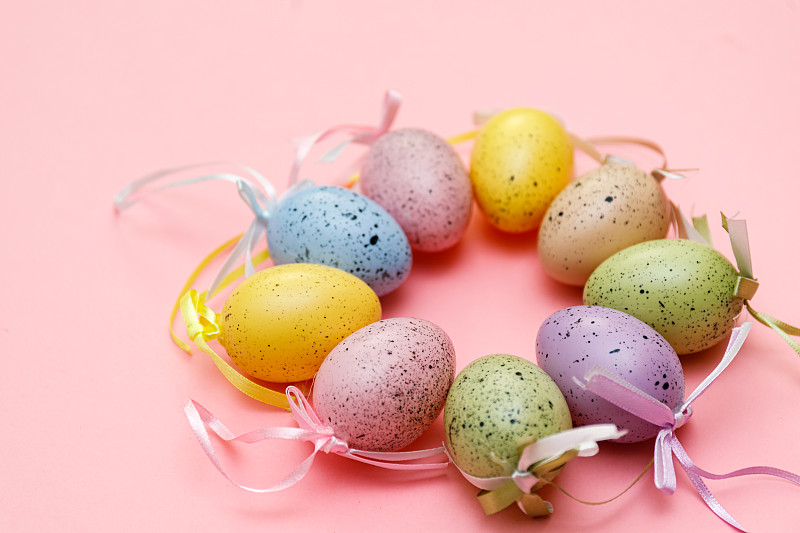 鸡蛋,复活节彩蛋,多色的,粉色背景,花环,传统,篮子,球体,复活节,背景分离