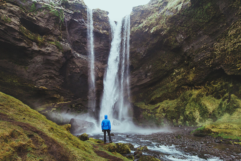 瀑布,户外,旅行者,地形,冰岛国,看,灵感,仅男人,一个人,环境