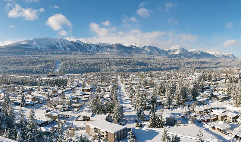 城镇,冬天,纯净,雪山,美国小镇,城镇景观,云,松树,深雪,户外