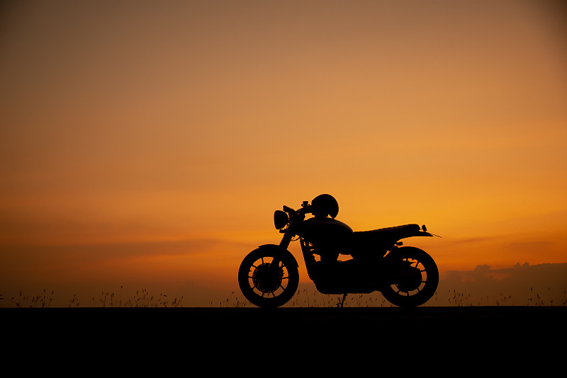 摩托车,背景聚焦,旅途,运动,仅男人,仅一个男人,泰国,复古风格,公路,户外
