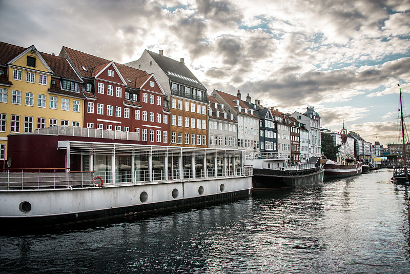 运河,建筑,哥本哈根,丹麦币,斯堪的纳维亚半岛,云景,城镇景观,黄昏,客船,客轮