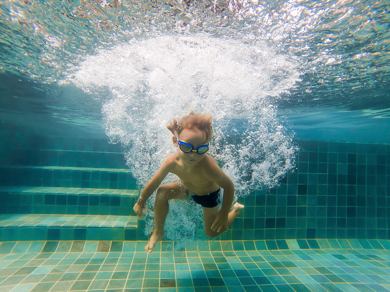 男孩,游泳池,儿童,水下,眼镜,摒住呼吸,活力,运动,家庭,小的