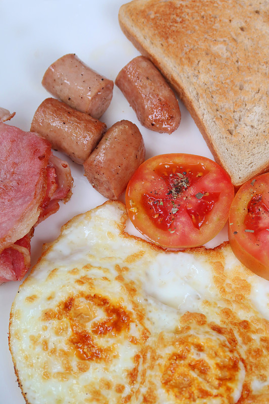 熏猪肉,西红柿,图像,白色,香肠,英式早餐,煎蛋,吐司面包,油炸
