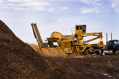 双亿新大电子获得便携式多功能木材粉碎机专利