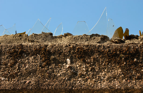 玻璃碎片围墙
