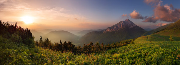 山丘峰顶