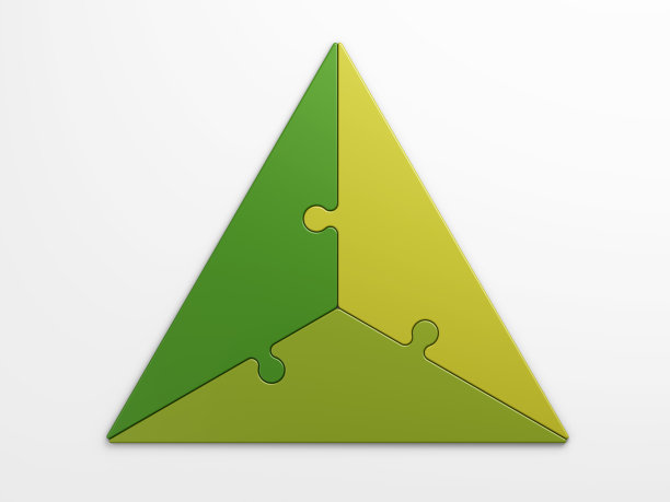 三个三角形