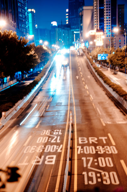 广州闹市夜景