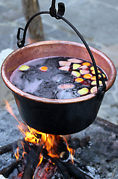 炭火铜锅