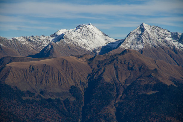 排队爬山