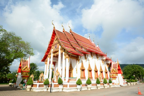 泰国普吉查龙寺