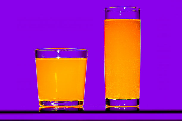 橘子气泡水