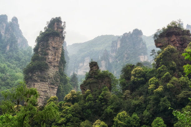 湖南省张家界风景山峰旅游景点