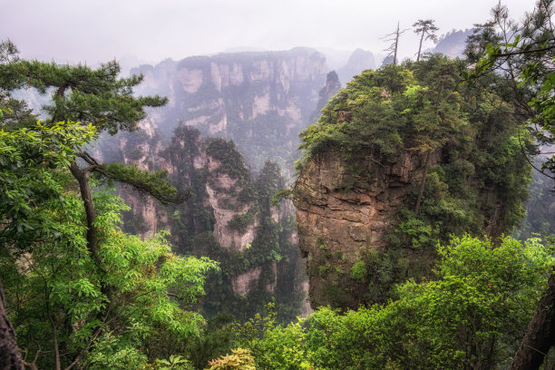 湖南省张家界风景山峰旅游景点