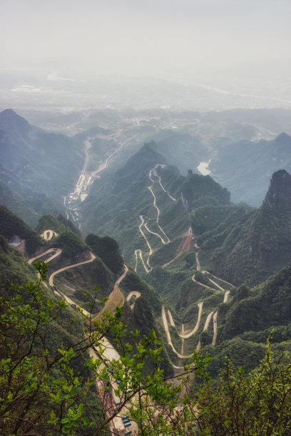 张家界山路