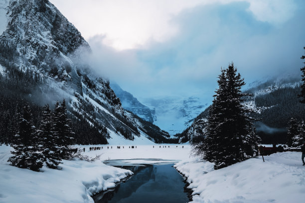 雪山冬景