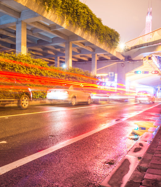 广州雨夜