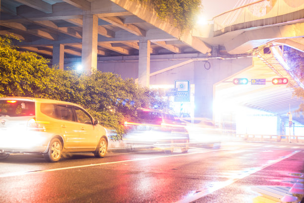 广州雨夜