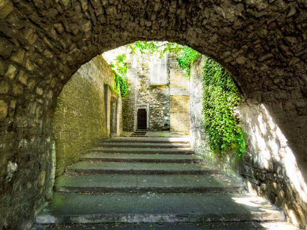 城墙拱门隧道
