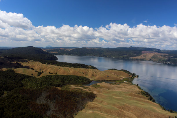 河道山体鸟瞰