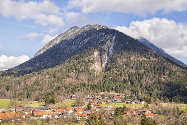 鲁瓦扎赫山谷