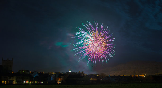 城市中秋之夜