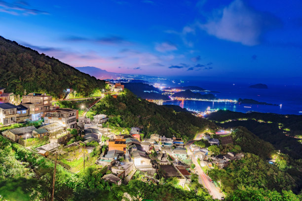 台湾村庄夜景