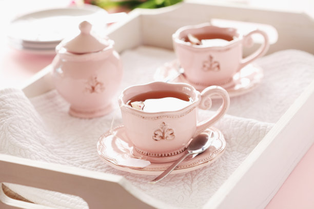 茶杯 茶水 茶叶 精致 白色