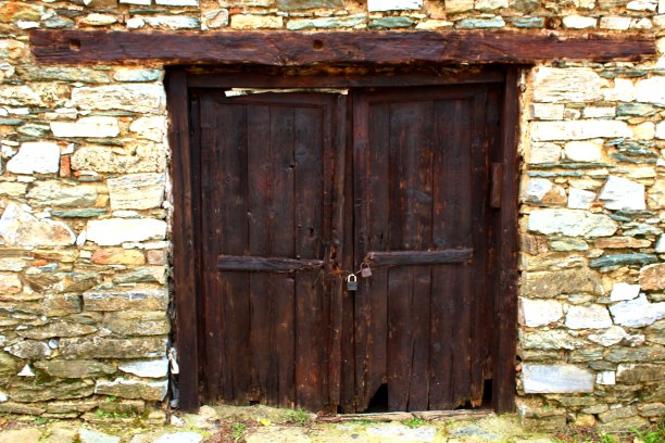 木制院门
