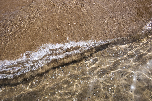 简约电脑桌面壁纸海浪