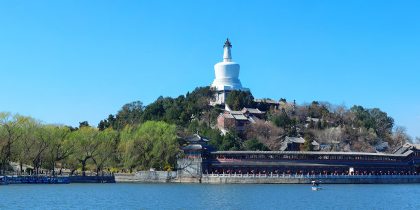 北海地标建筑天际线