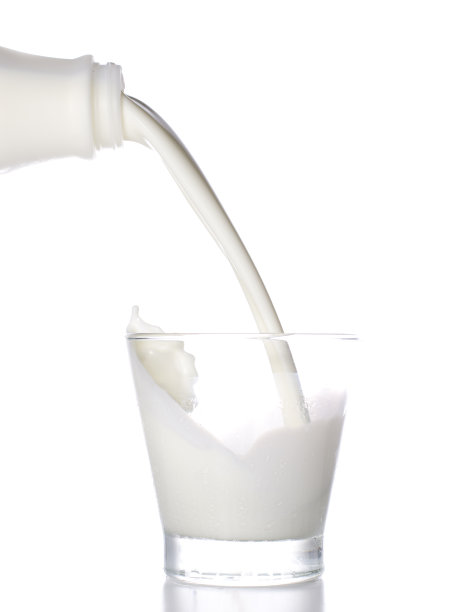 瓶装纯牛奶
