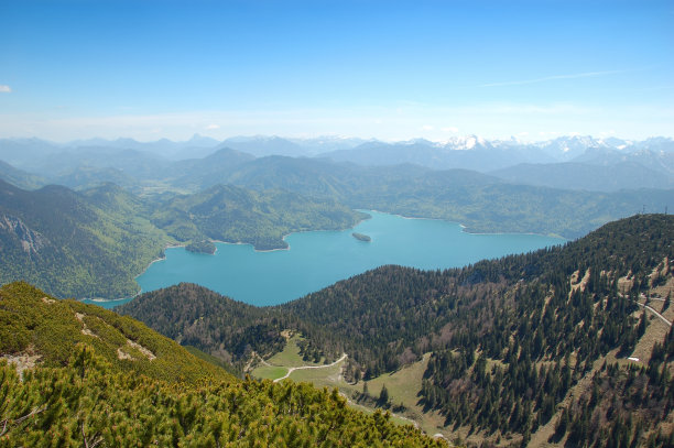 鲁瓦扎赫山谷