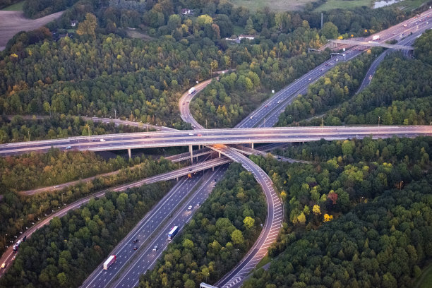 航拍公路桥