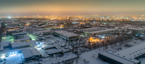 工厂冬天雪景