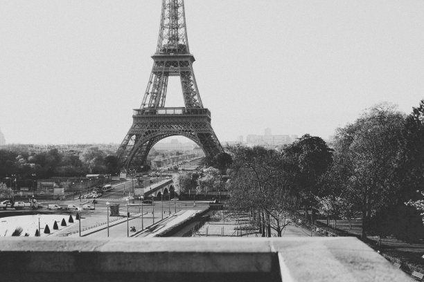 黑白艾菲尔铁塔高清摄影