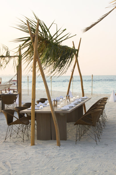 海边的餐桌