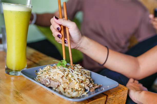 牛肉炒河粉