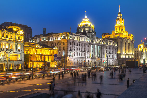 日出东方酒店夜景