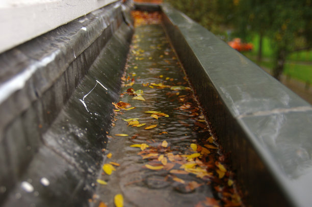 房顶排雨沟