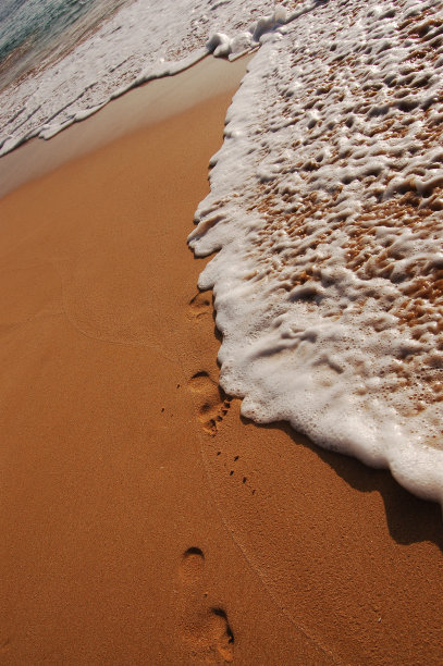 海水冲刷过的沙滩