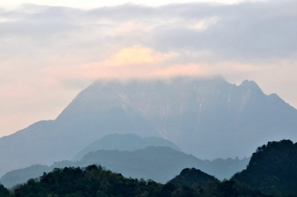 大山与梯田