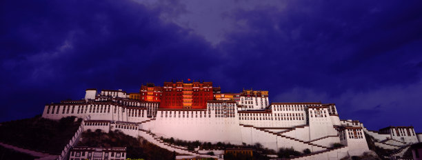 布达拉宫全景图片