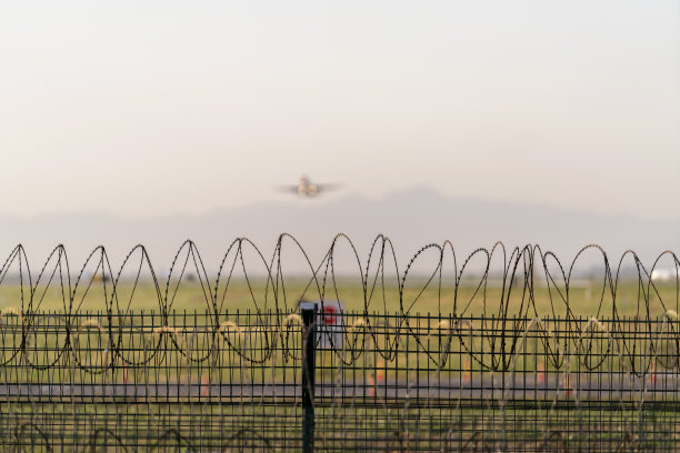 中华航空公司,飞机起飞