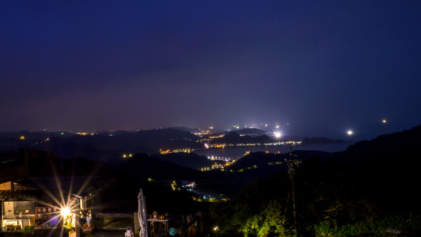 台湾村庄夜景