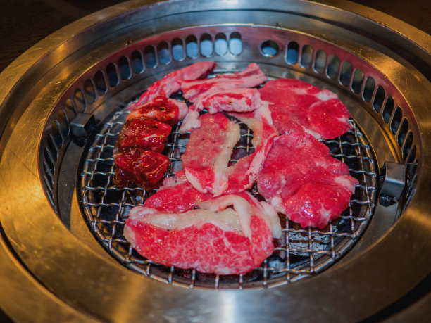 铁板碳烤肉