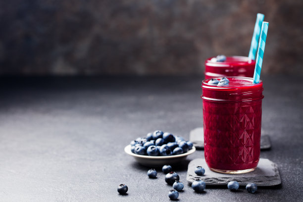 蓝莓汁罐