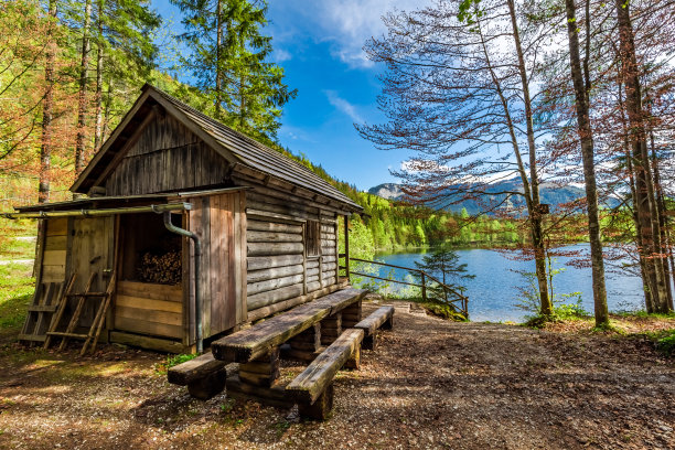 湖畔小屋