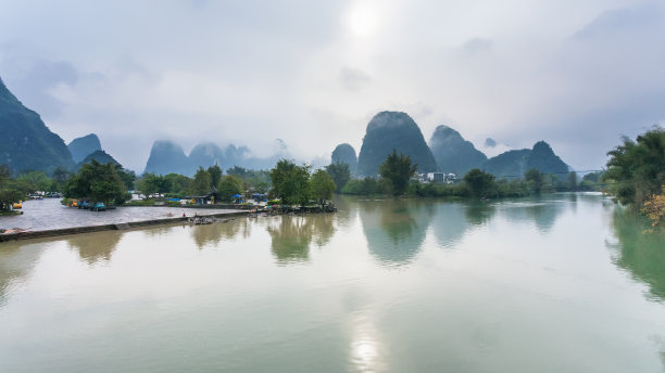 岸边风景